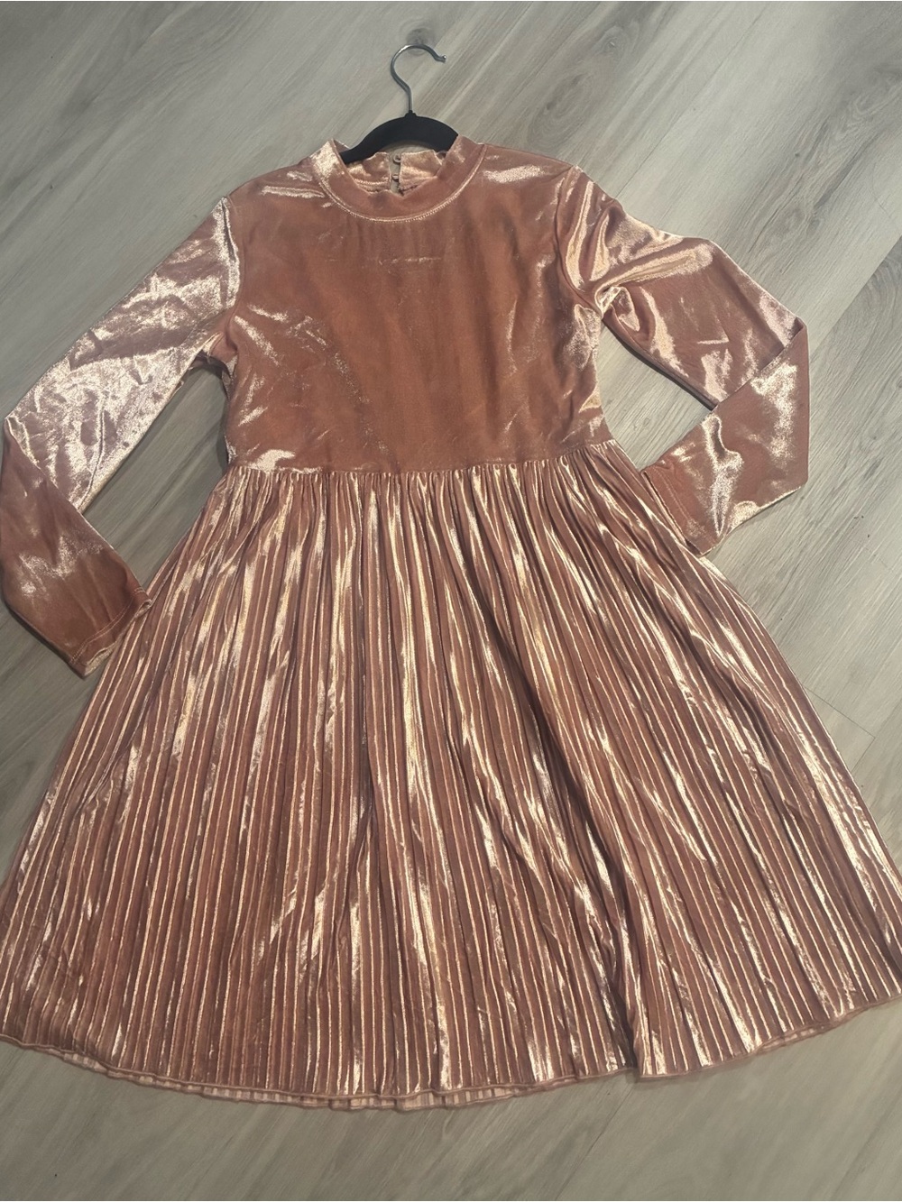 wonder nation Rose Gold Metallic Pleated Long-Sleeve Dress